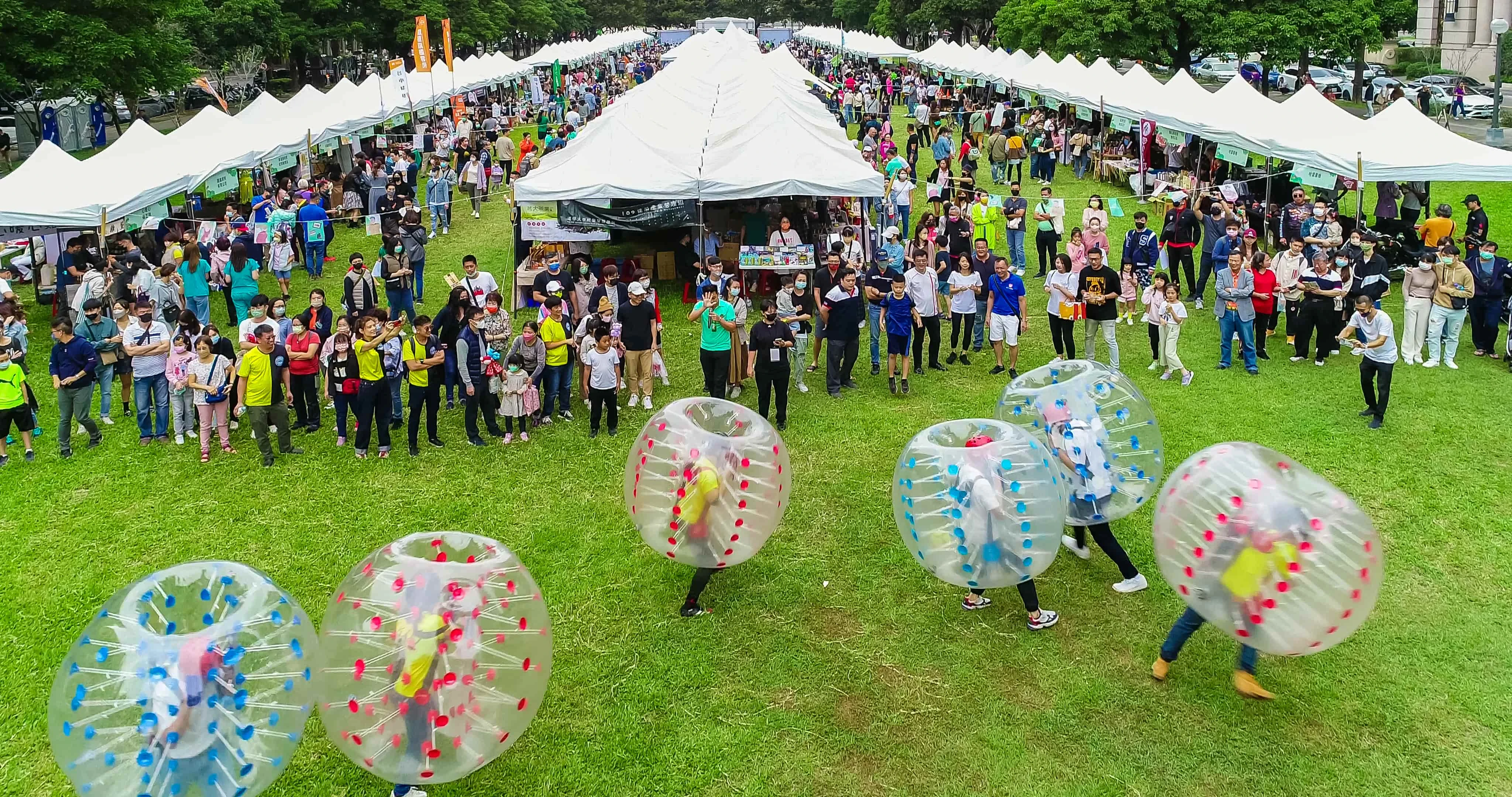 菁英大會師  第16屆逢甲大學EMBA校友會 奇幻嘉年華  愛心園遊會